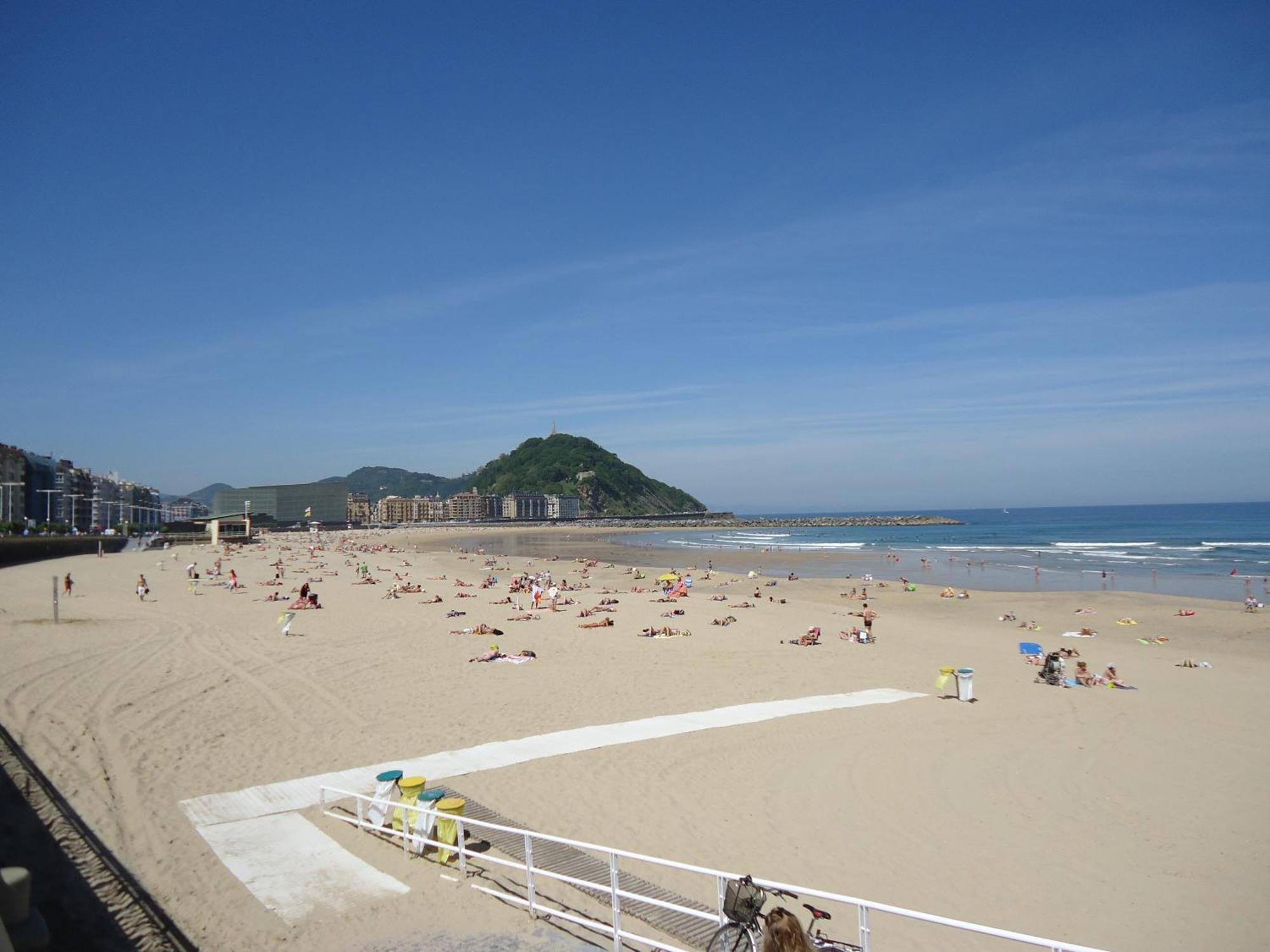 Pension Atxiki San Sebastián Esterno foto