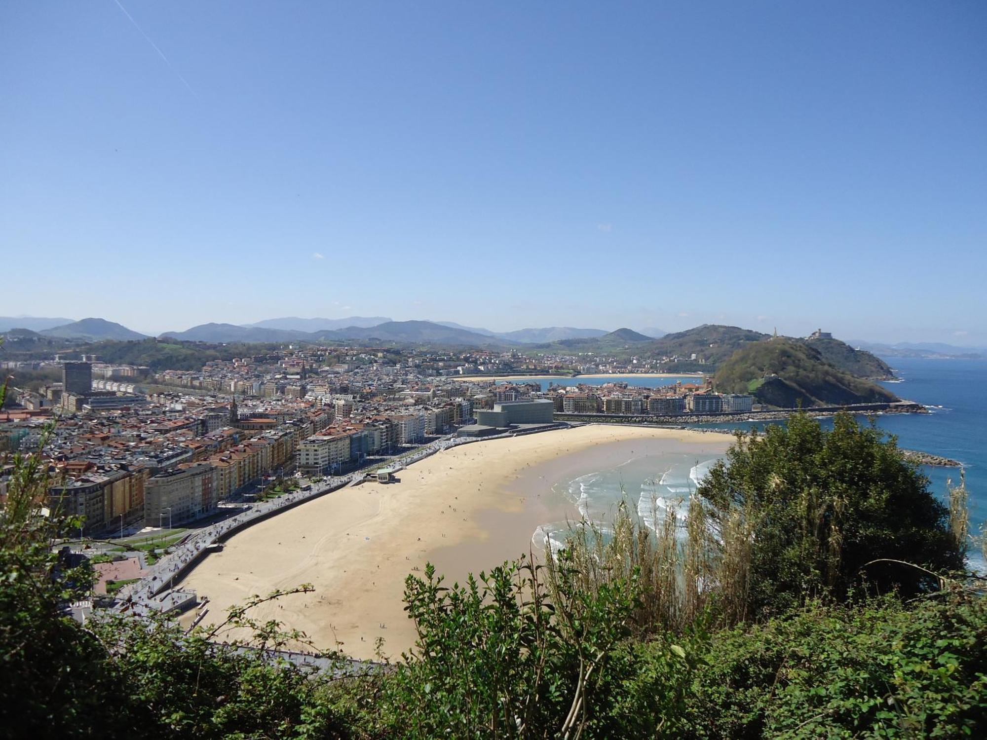 Pension Atxiki San Sebastián Esterno foto
