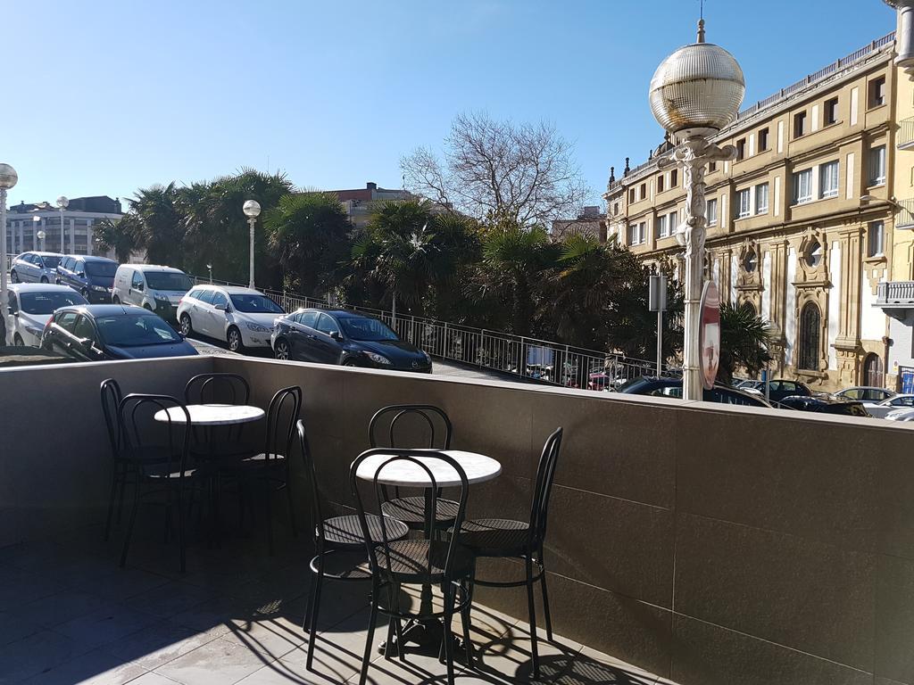 Pension Atxiki San Sebastián Esterno foto